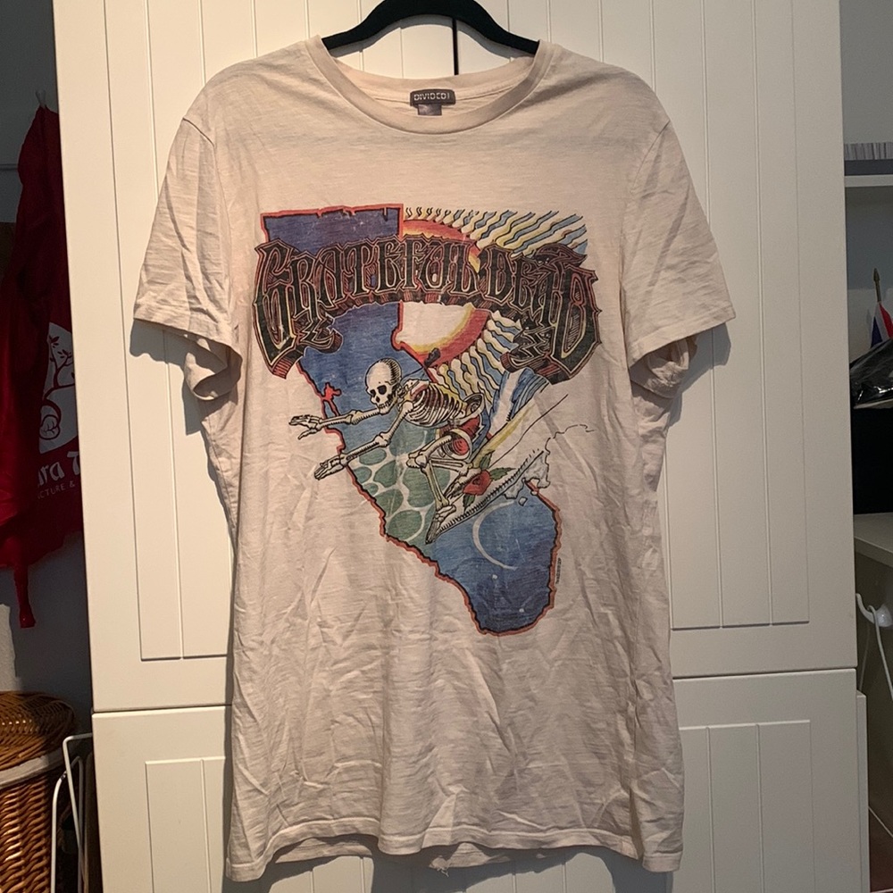 Unisex Grateful Dead T-Shirt